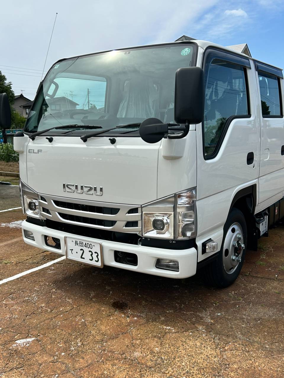 ISUZU　エルフ ダブルキャブを納車しました！